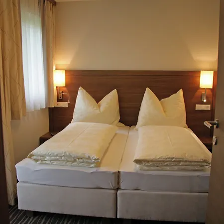 罗赫雷格酒店 酒店