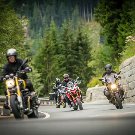 Rohregger Отель Нойкирхен-ам-Гросфенедигер